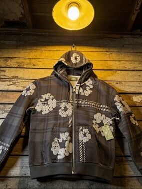 Denim Tears Floral Graphic Top in Charcoal and Cream